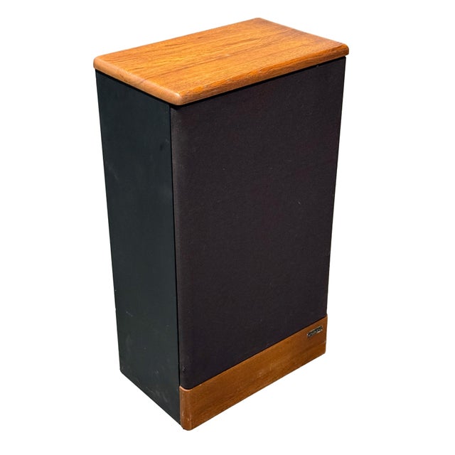 Mid-Century Modern 1975 New Large Advent (Nla) Speakers - Bullnose Corner Walnut Accents – Original Owner! For Sale - Image 3 of 15