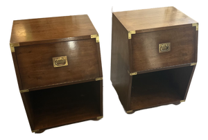 1970s Henredon Campaign Style Solid Wood Nightstands (Pair) – Vintage Brass Trim End Tables
