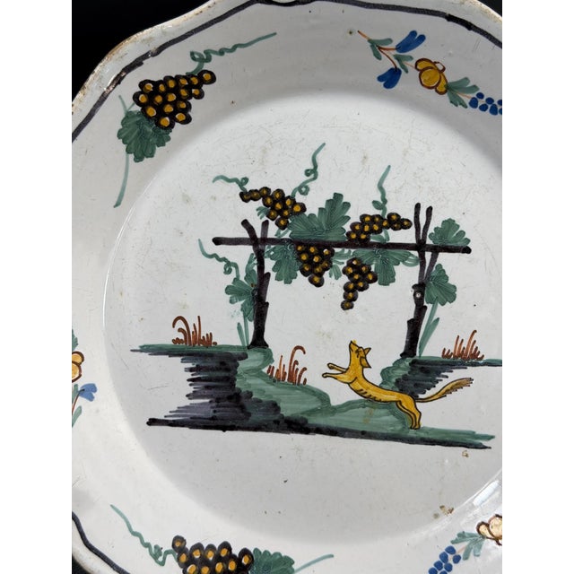 French Faience Plate with Hand-Painted Grape and Fox Motif from Nevers For Sale - Image 5 of 9