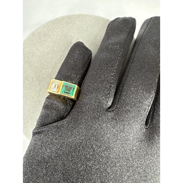 Green 1.80 CTW Vintage Style Colombian Emerald & Diamond Ring 18k Yellow Gold, Size 3 For Sale - Image 8 of 8
