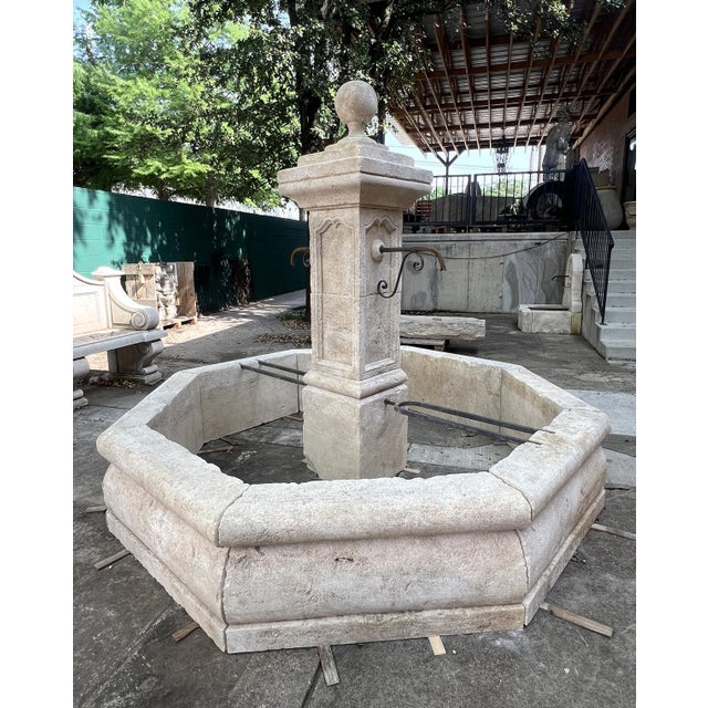 Le Louvre Carved Limestone Center Fountain From the South of France For Sale - Image 14 of 14