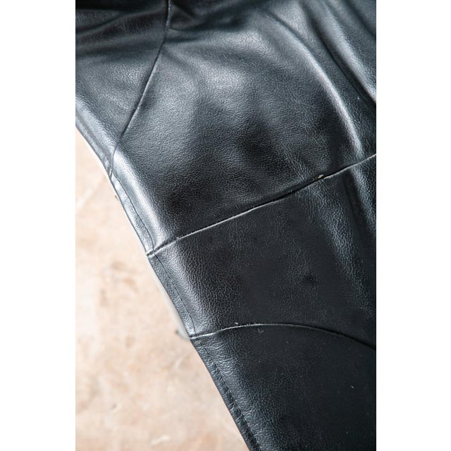 1970s 1970s Tord Bjorklund Attributed Mid Century Danish Modern Chaise in Black Leather & Metal For Sale - Image 5 of 8