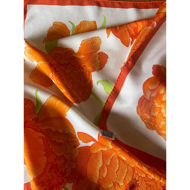 HERMES Les PIVOINES orange scarf, first published in 1970 and reissued in 1990 France For Sale - Image 9 of 10