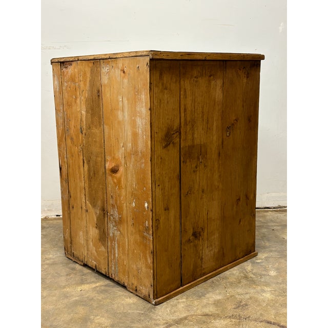 Brown Georgian Era English Pine Chest For Sale - Image 8 of 9