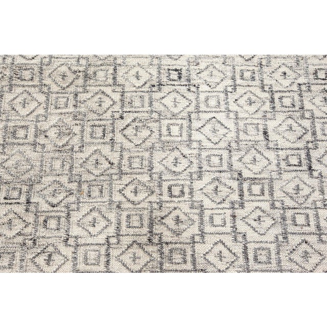 Modern Traditional Inspired Rug by Doris Leslie Blau For Sale - Image 4 of 7