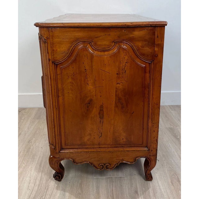 Wood 1760s Louis XVI Commode For Sale - Image 7 of 13