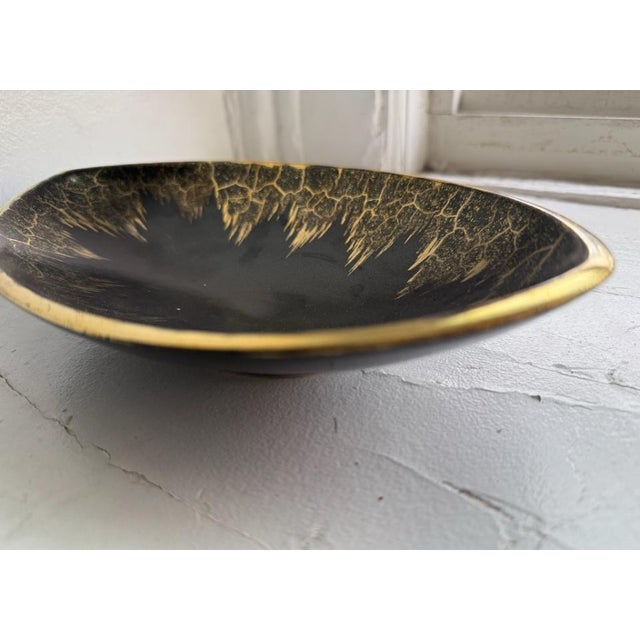 Mid 20th Century German Ceramic Bowl With Black Glaze & Gold Rim Detail For Sale - Image 9 of 10