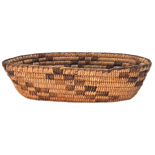Tribal Tohono O’odham Papago Oval Coiled Basket Tray With Coyote Track Motif 8" For Sale - Image 3 of 10