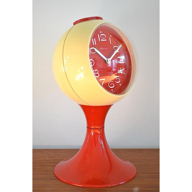 Space Age Tulip watch from the 1960s - Manufactured by Rudolf Blessing. - The watch has a hand-wound movement and is in...