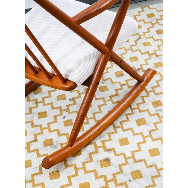 White 1960s Mid Century Danish Modern Rocking Chair Attributed to Benny Linden Teak Floating White Wool MCM For Sale - Image 8 of 12