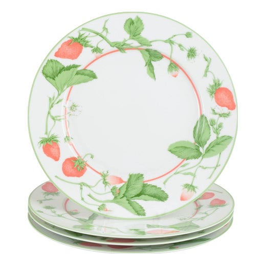 Porcelain Fraise Series Charger Plates by Bill Goldsmith for Limoges, 1980s, Set of 4 For Sale