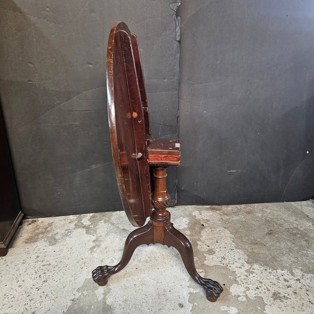 English Late 19th Century Small Round Mahogany Chippendale Style Tilt Top Dining/Tea Table With Ball & Claw Feet For Sale - Image 3 of 16