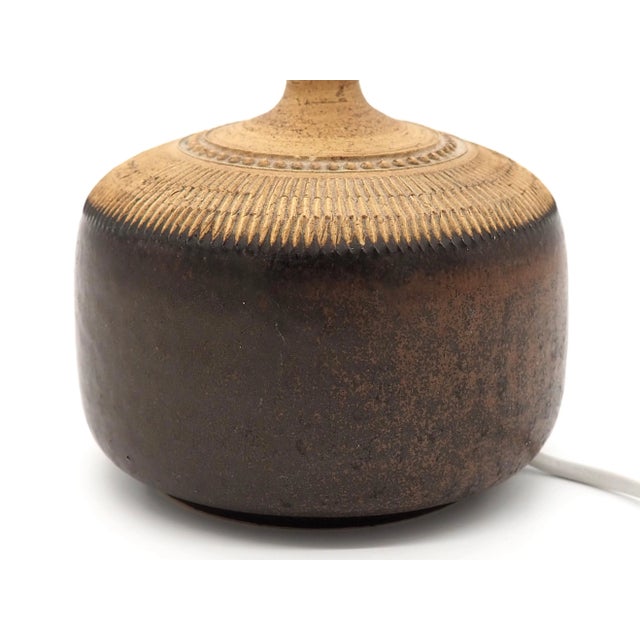1960s Swedish Handmade Stoneware Table Lamp by Otto Klaesson for Klase Höganäs, Sweden, 1960s For Sale - Image 5 of 8