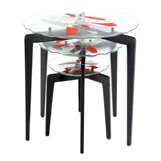 Art Glass Scallop Edge Bowl Tray Top Tapered Leg Stackable Nesting Side Table For Sale