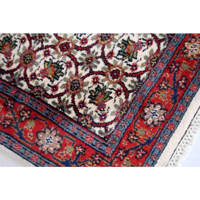 1970s 1970s Handmade Vintage Indian Mahal Rug 2.5' X 4.1' For Sale - Image 5 of 12