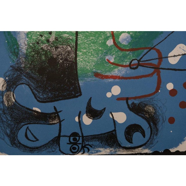 Joan Miro, Personnage sur fond bleu, Lithograph For Sale - Image 5 of 8