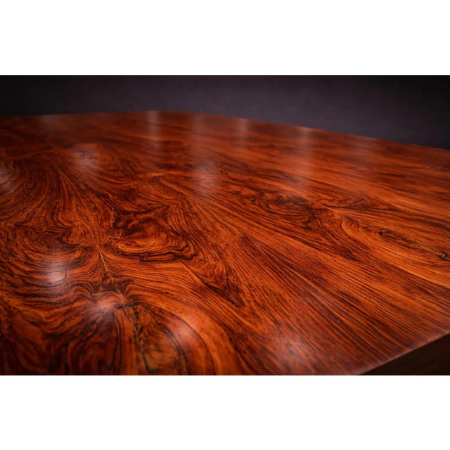 Large Brazilian Modern Dining or Conference Table in Rosewood and Metal, Sergio Rodrigues, 1960s For Sale - Image 9 of 12