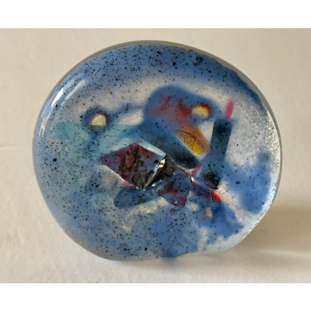 Late 20th Century Collette Fortin (1956-2026) Signed Studio Glass Multicolored Abstract Paper Weight For Sale - Image 5 of 6