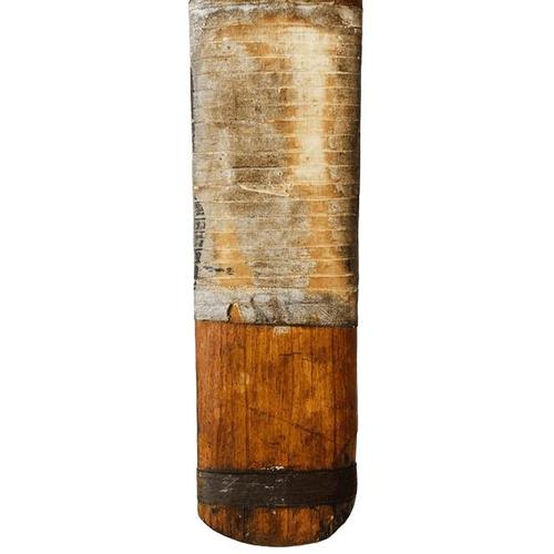 Metal Vintage Cricket Bat Wisden Grip with Gold Seal, 1930s For Sale - Image 7 of 13