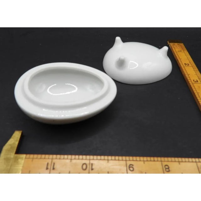 Vintage 1950s Japanese Floral Porcelain Egg Shaped W Feet Trinket Ring Box For Sale - Image 4 of 6