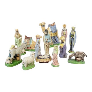 Christmas Hand-Painted Ceramic Nativity Set by Byron Molds, 13 Pieces (1973–1974) For Sale