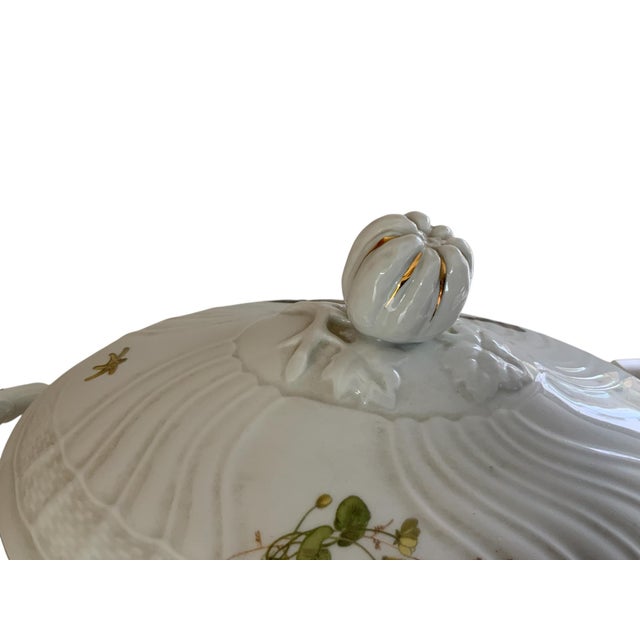Hard to Find Richard Ginori Quenelle Large Scalloped Tureen & Lid Made in Italy 1991-2015 For Sale - Image 10 of 10