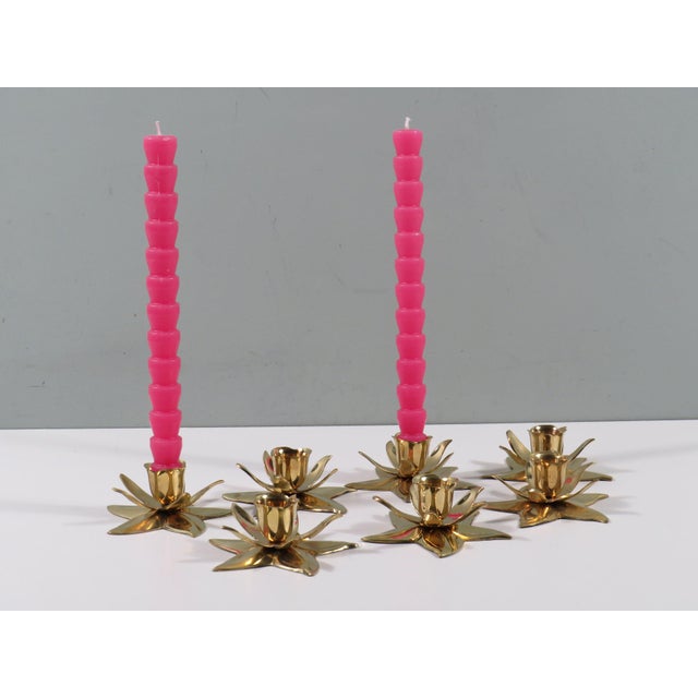 Vintage Flower-Shaped Candleholders in Shiny Heavy Brass, 1970s, Set of 7 For Sale - Image 4 of 10
