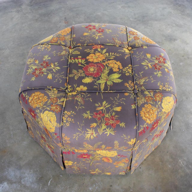 Late 20th Century Late 20th Century Traditional Large Octagon Ottoman With Floral Tapestry Button Tufted Cushion Top For Sale - Image 5 of 17