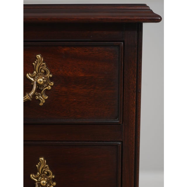 Wood Henkel Harris 4-Drawer Mahogany Bachelor Chest For Sale - Image 7 of 17
