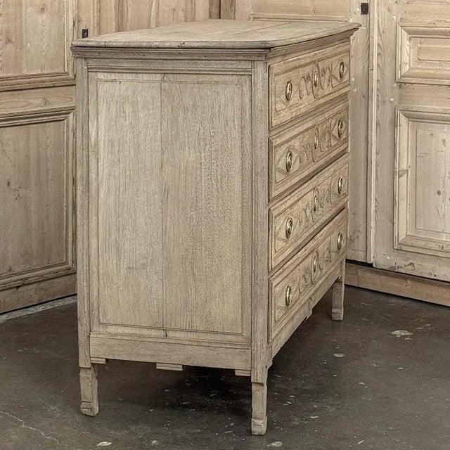 18th Century Liègeois Louis XVI Period Stripped Oak Commode For Sale - Image 13 of 18