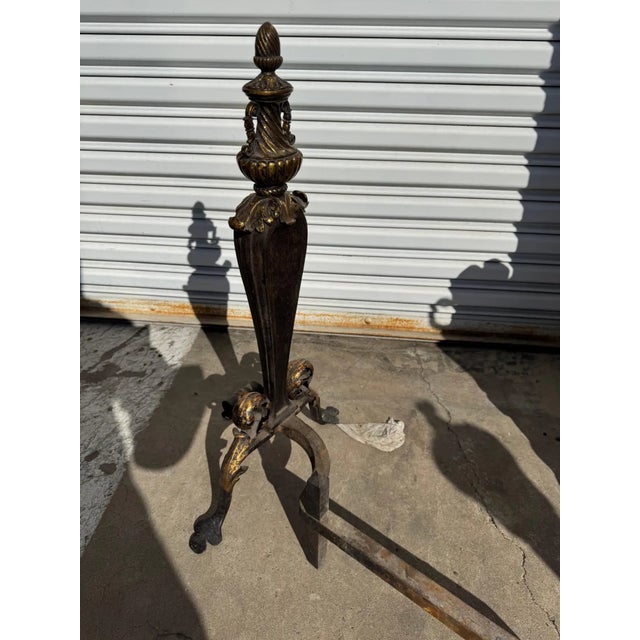 Early 19th Century Pair of Early 19th Century Italian Gilt Wrought Iron Acanthus Andirons For Sale - Image 5 of 9