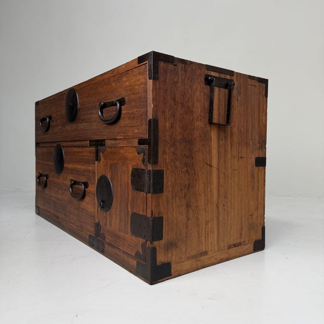 Black Japanese Kimono Tansu Chest, 1900s For Sale - Image 8 of 16