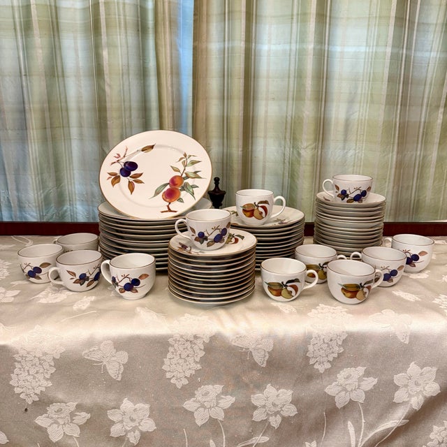 Vintage Royal Worcester Evesham Porcelain Dinner, Service for 12 For Sale - Image 12 of 12