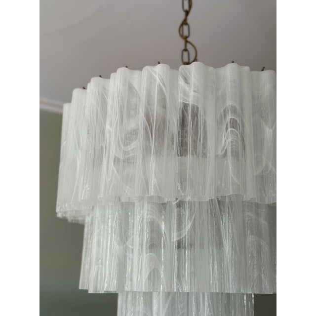 Glass Large White Swirled Murano Chandelier with Marbled Pattern For Sale - Image 7 of 15