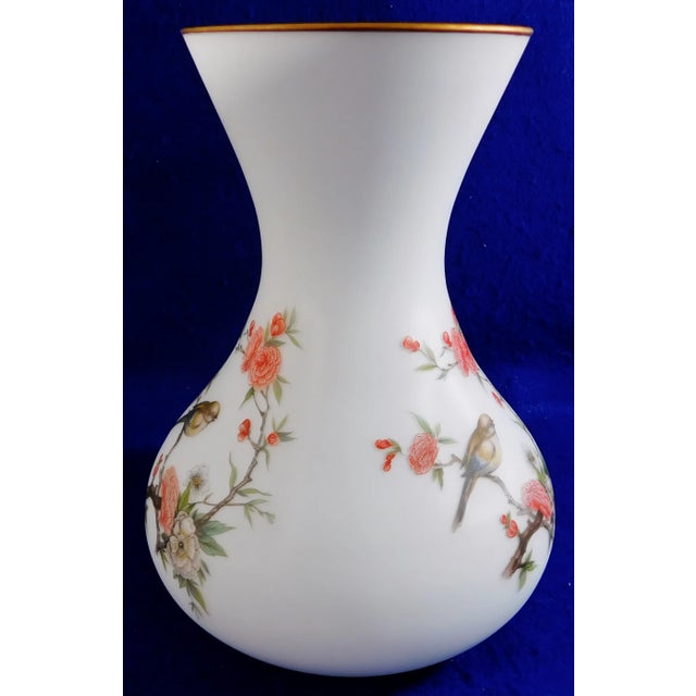Mid 20th Century Large Vintage Pink & White Satin Glass Birds & Flowers Gold Trim Flower Vase For Sale - Image 5 of 10