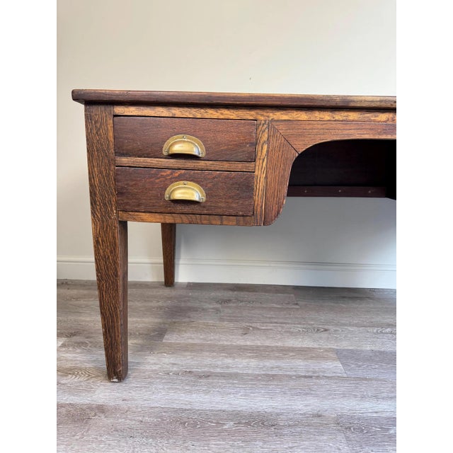 Wood Vintage Presidential Writing Desk in Oak with Original Leather Top, 1936 For Sale - Image 7 of 16