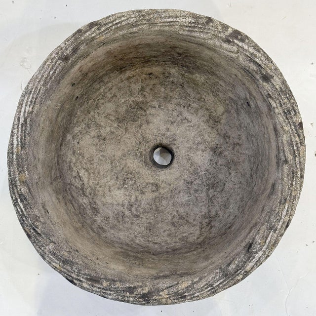 English Basket-Weave Style Garden Stone Round Planter Pots - Two Available For Sale - Image 10 of 10