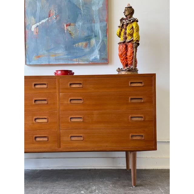 1960s Danish Teak 8 Drawer Dresser by Hundevad For Sale - Image 12 of 14