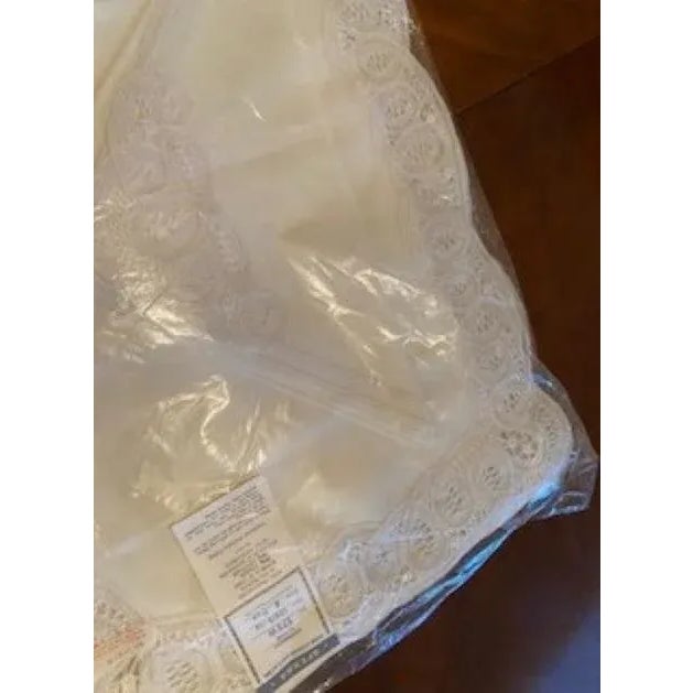 1970s 1970s Sferra Lace Trimmed Linen/Cotton Placemats- Set of 16 For Sale - Image 5 of 6