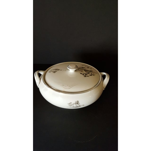 1900s Vintage Sone Mt. Fuji Porcelain China -Set of 17 For Sale - Image 4 of 9