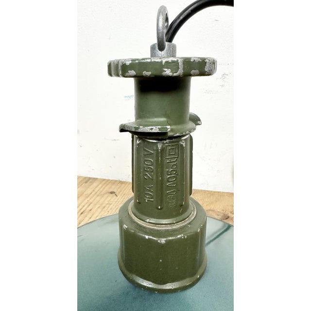 Industrial Green Enamel Pendant Lamp with Cast Aluminium Top, 1960 For Sale - Image 12 of 16