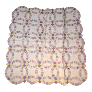 Vintage Hand-Quilted Double Wedding Ring Quilt (C. 1930s) - Scalloped Pastel Heirloom - Queen/Full Size