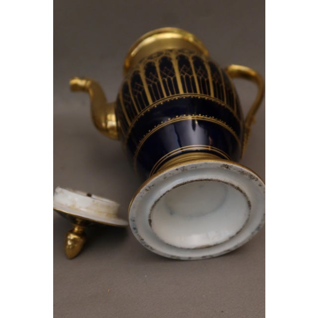 Ceramic 19th Century Paris Porcelain Ewer For Sale - Image 7 of 8