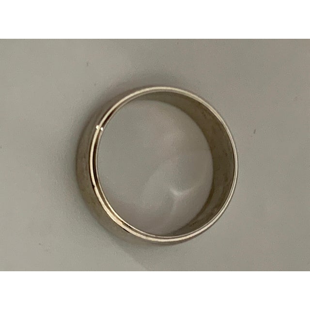 14 Karat White Gold Half Round Edge Wedding Band, Estate For Sale - Image 4 of 18