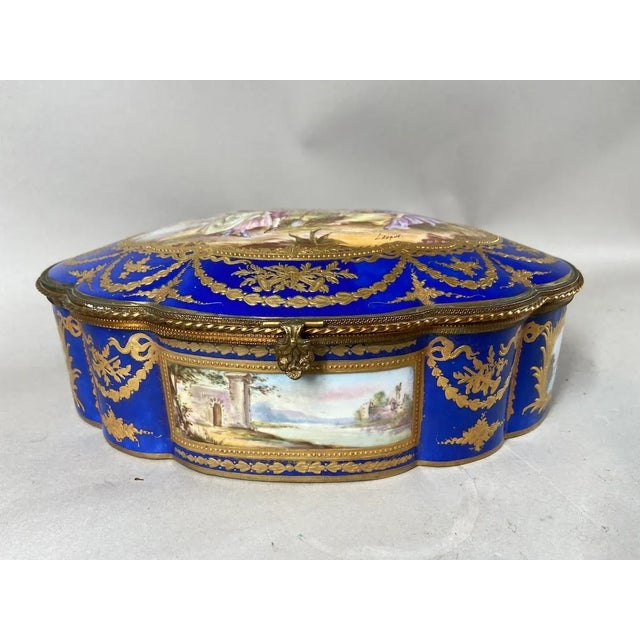 19thC French Sèvres Blue Porcelain Gilt Gallant Scene Box For Sale - Image 18 of 18