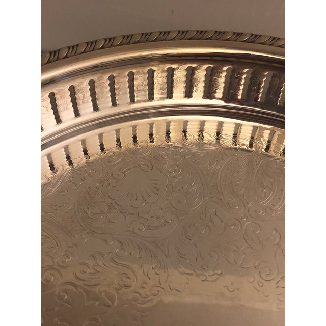 1970s Sheridan Silverplate Round Serving Tray For Sale - Image 4 of 8