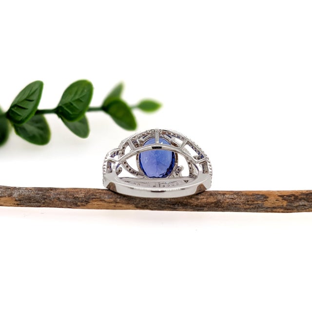 Statement 5.4Ct Tanzanite Ring With Natural Diamonds: Solid 14k Gold, 12x10mm, Size 6.75 For Sale In Columbus - Image 6 of 6
