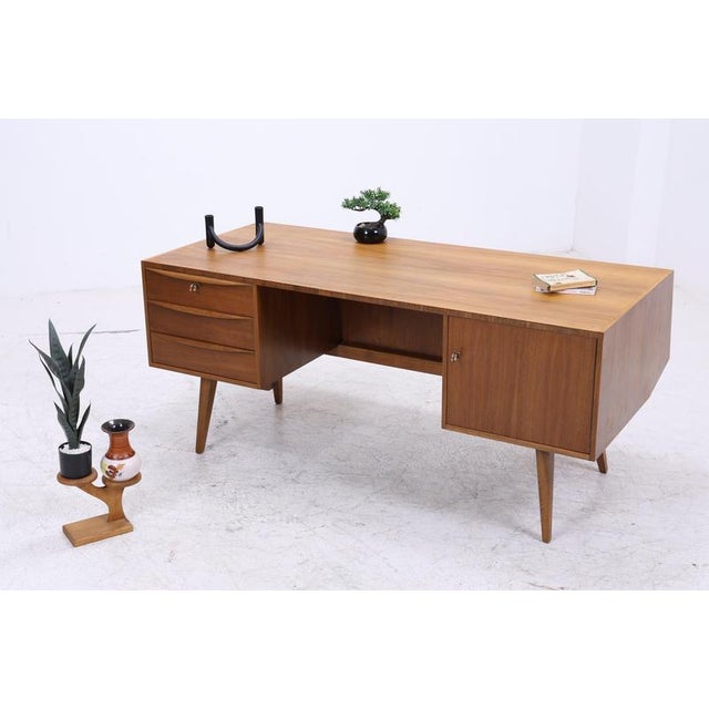 Vintage Desk in the style of Hellerau For Sale - Image 18 of 18