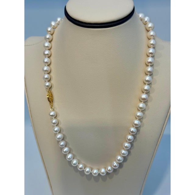 Vintage Cultured Akoya Pearl Necklace Length 18" , 14 Karat Yellow Gold For Sale - Image 12 of 18
