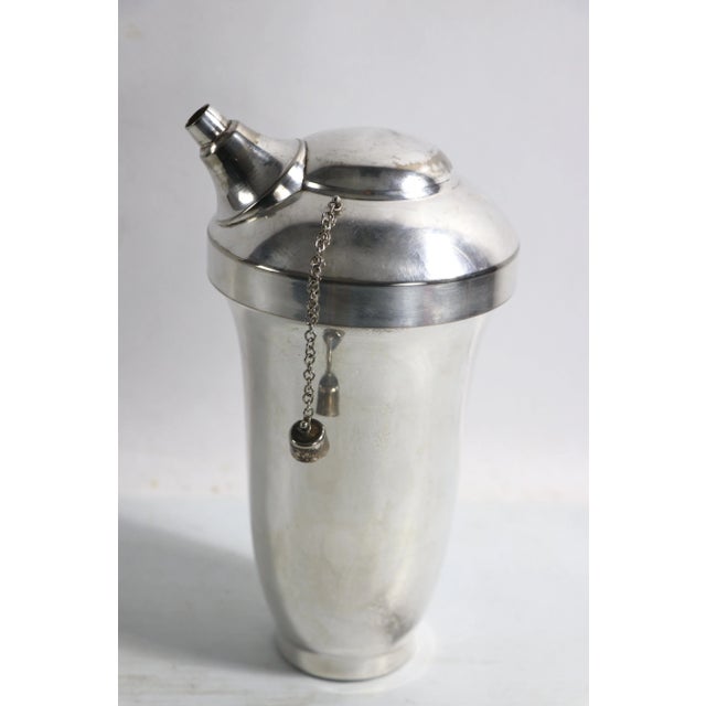 Metal Americana Silverplate Art Deco Cocktail Shaker For Sale - Image 7 of 8